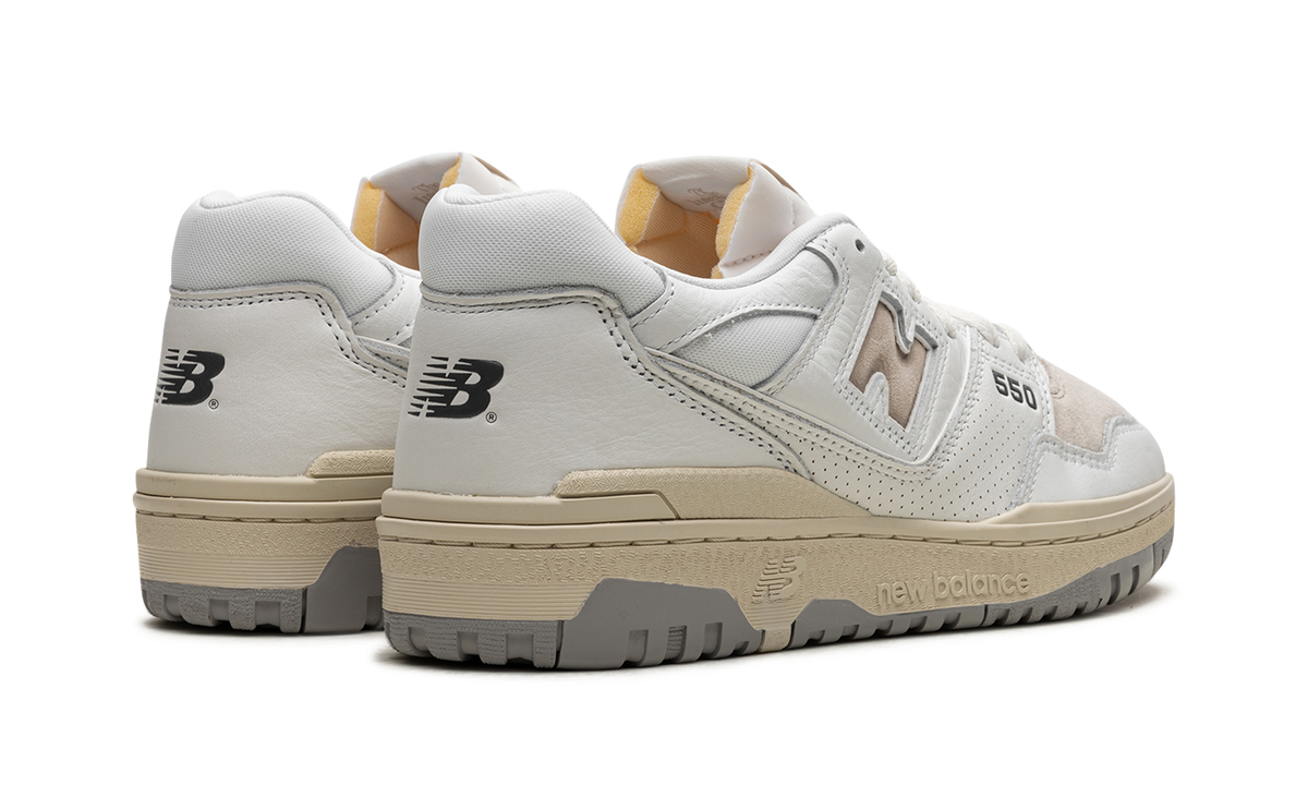 New Balance 550 "Vintage" Sneakers