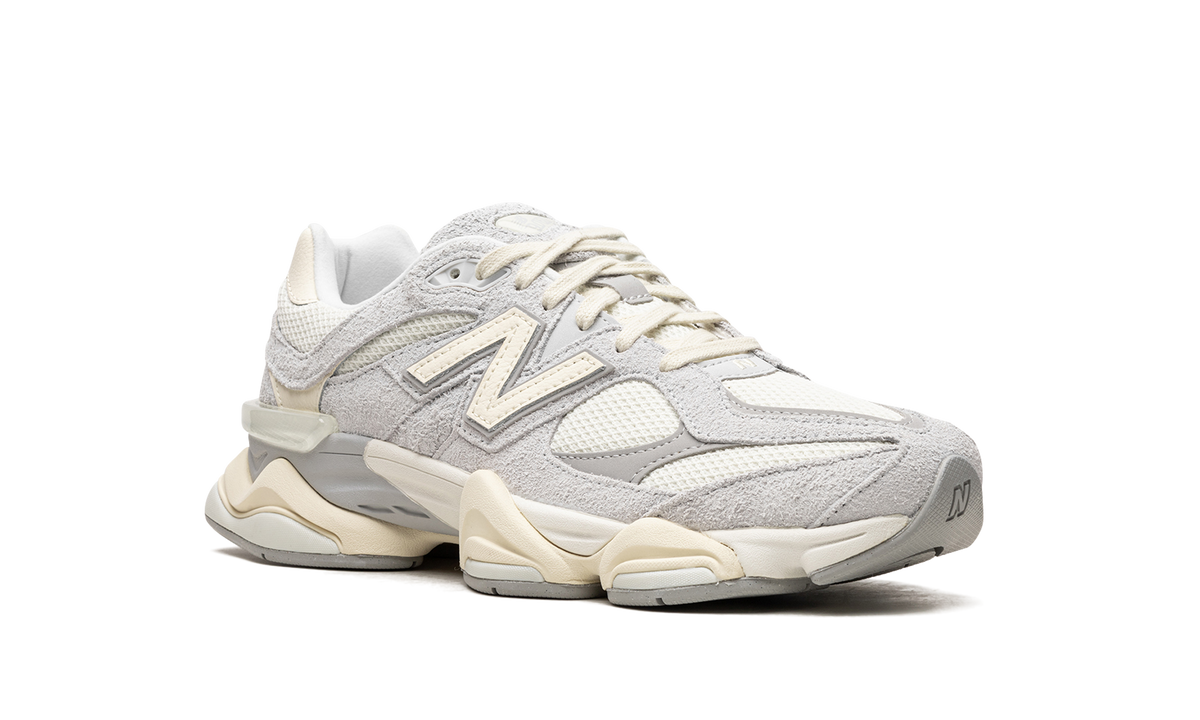 New Balance 9060 "Quartz Grey" Sneakers