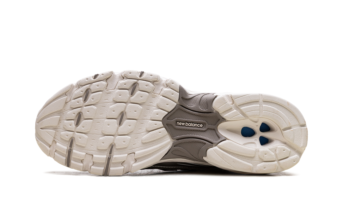 New Balance 740 "Arid Stone" Sneakers