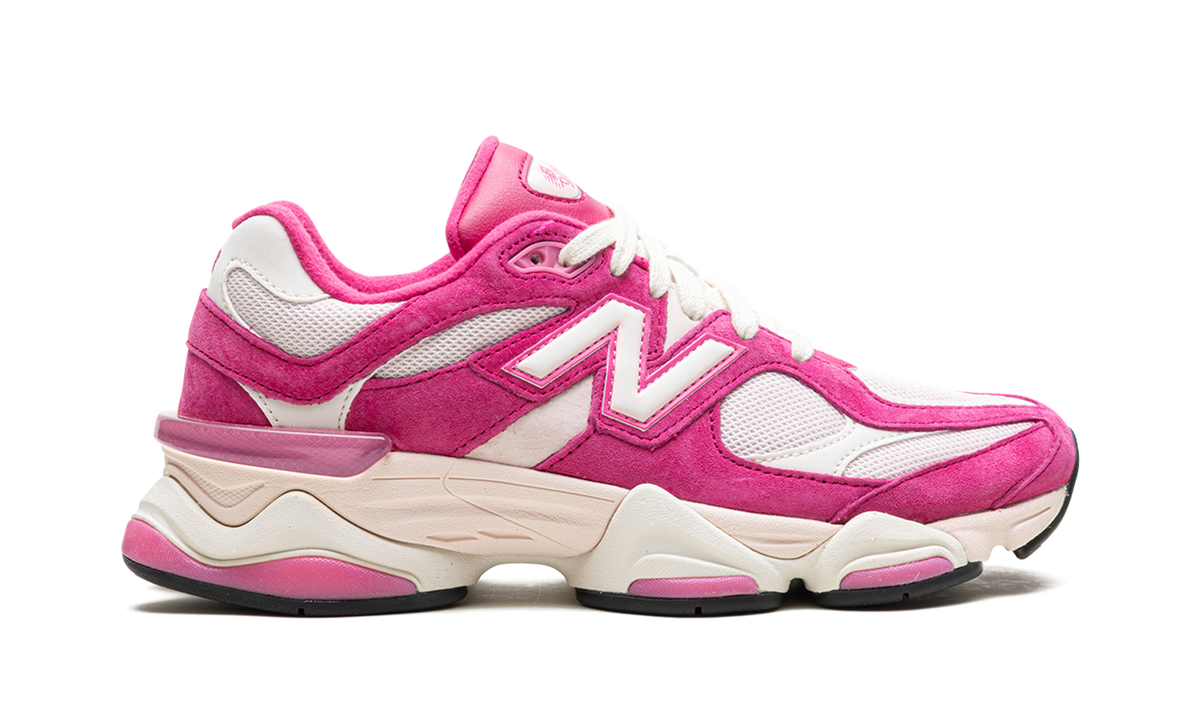 New Balance 9060 "Pink" Sneakers