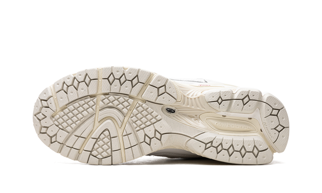 New Balance 1906R "Protection Pack" Sneakers - M1906DE