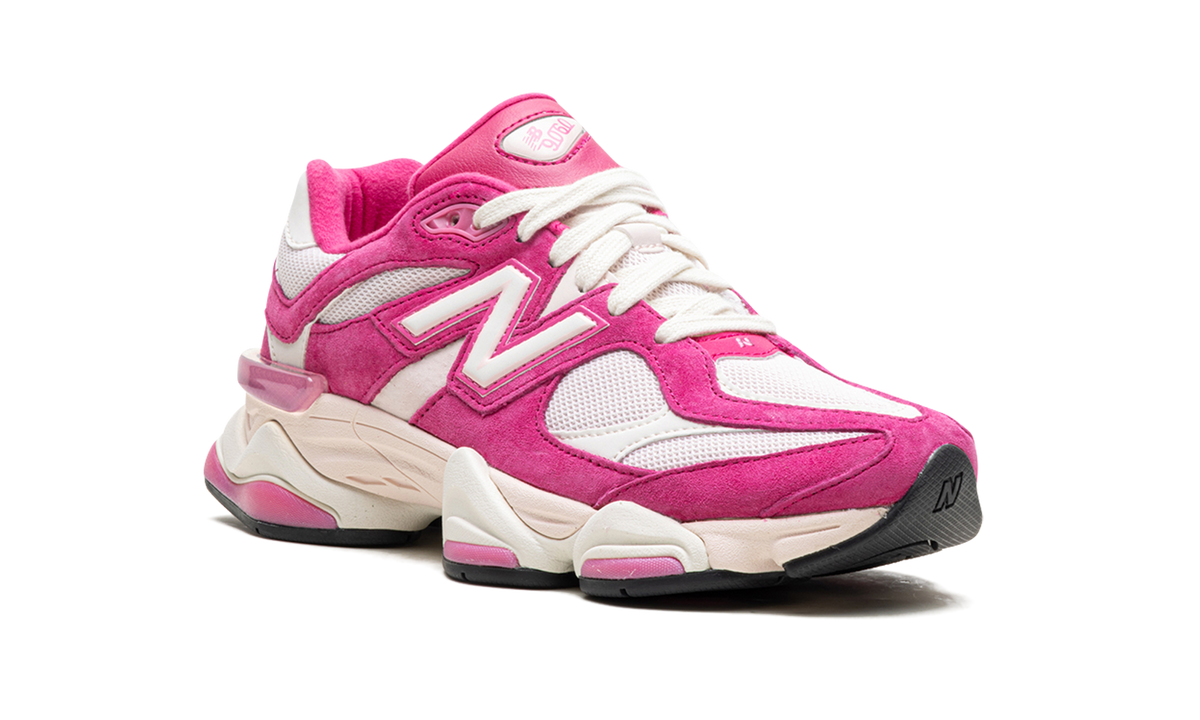 New Balance 9060 "Pink" Sneakers