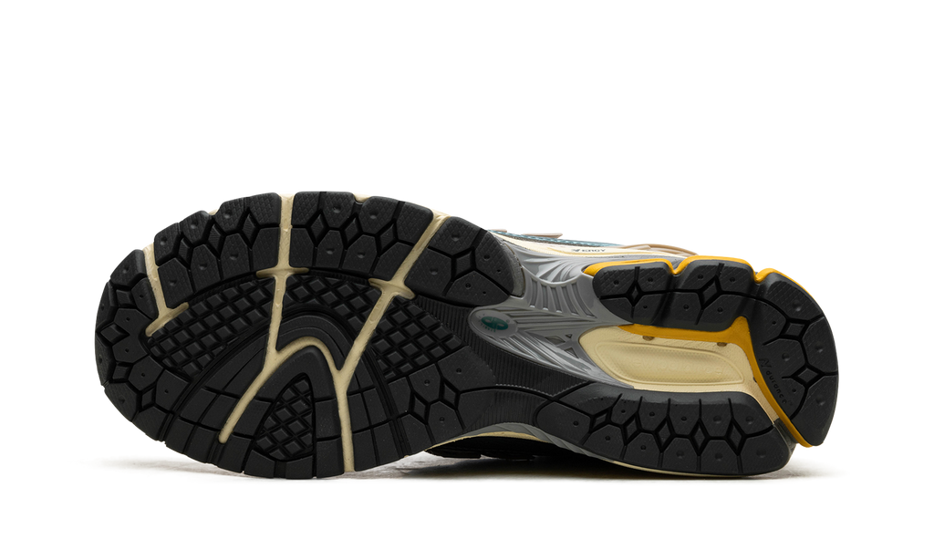 New Balance 1906R "New Spruce" Sneakers