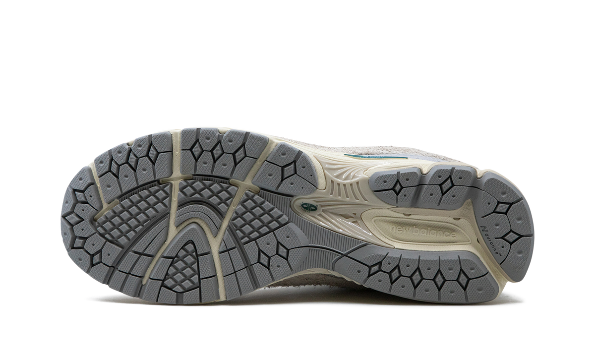 New Balance 2002R "Linen" Sneakers